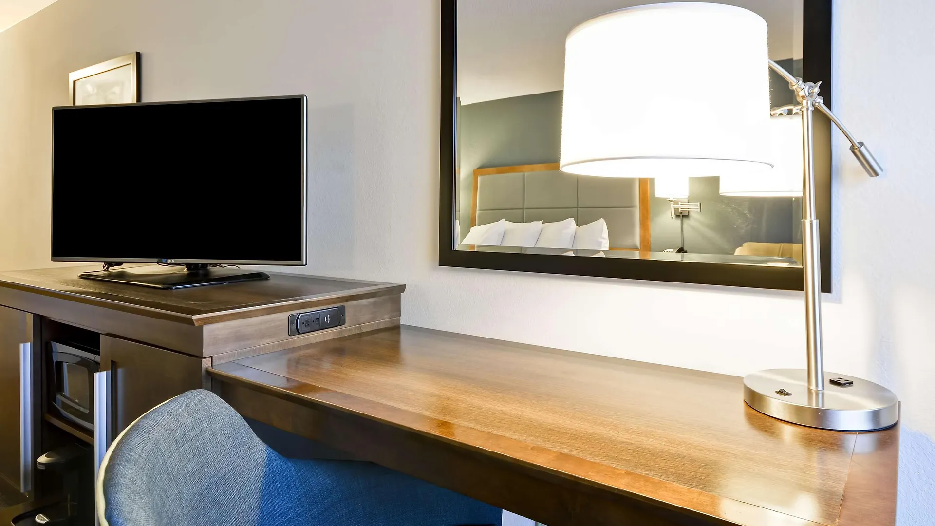 Hotell Hampton I-75 Bee Ridge