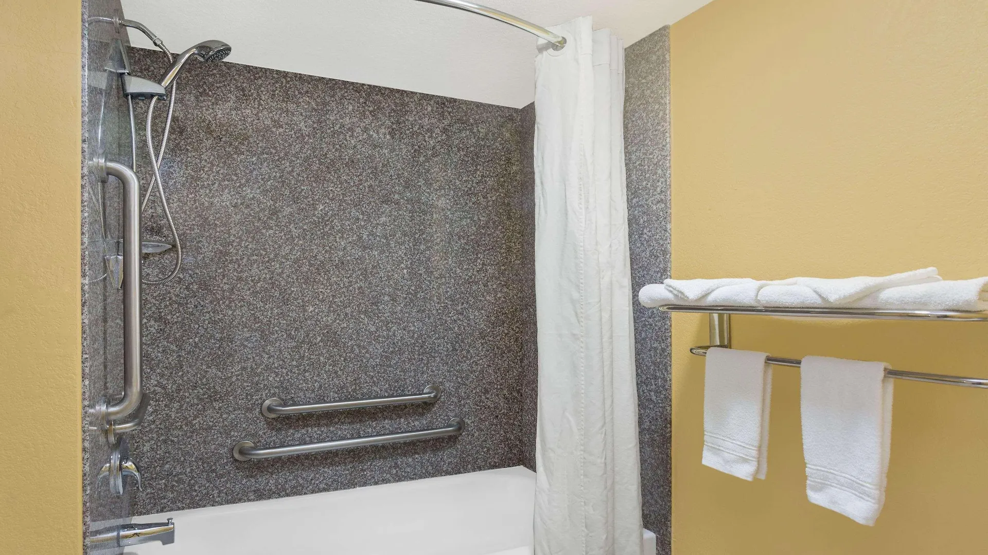 Super 8 By Wyndham Sarasota Near Siesta Key Sarasota