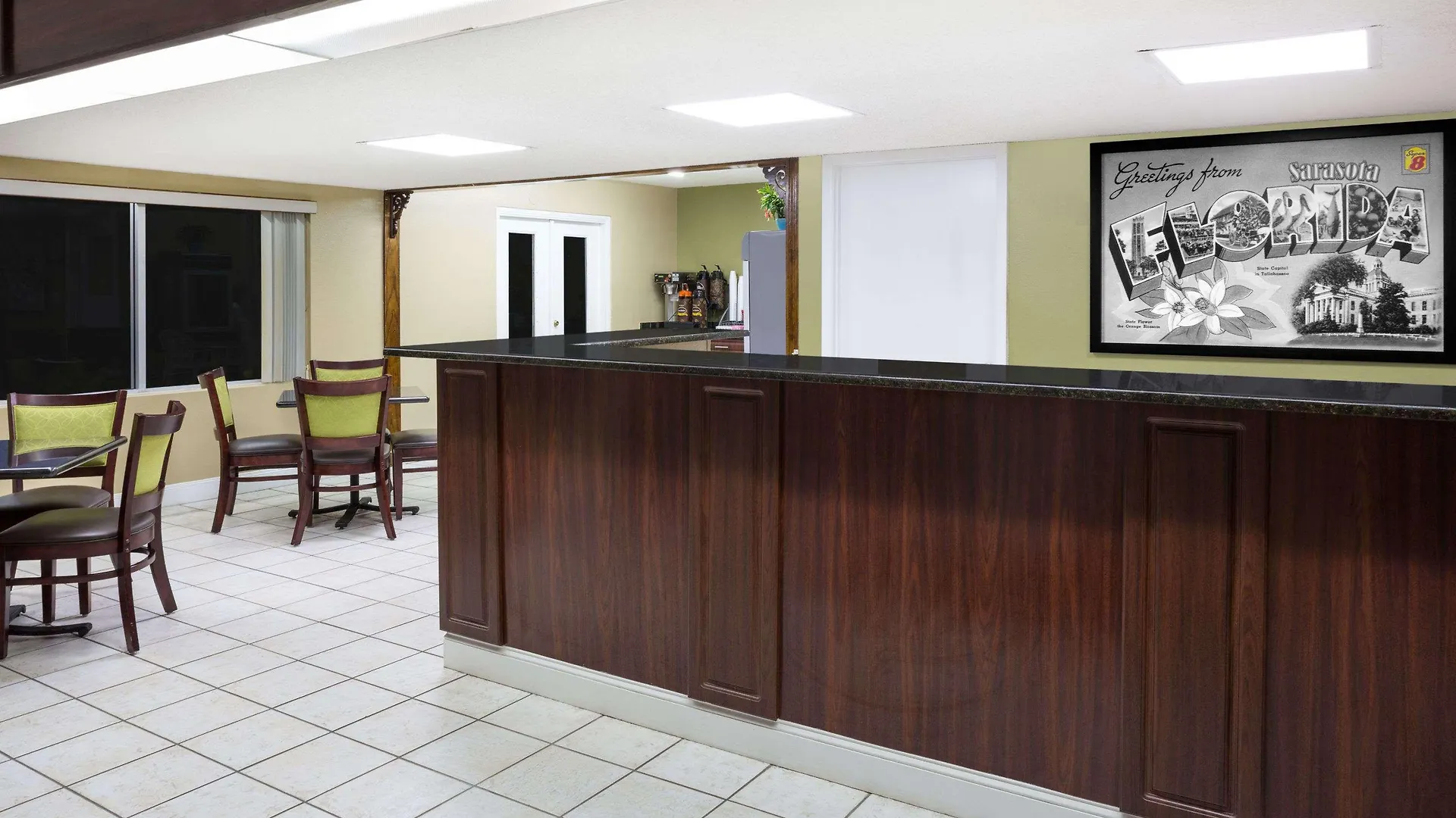 Super 8 By Wyndham Sarasota Near Siesta Key Sarasota