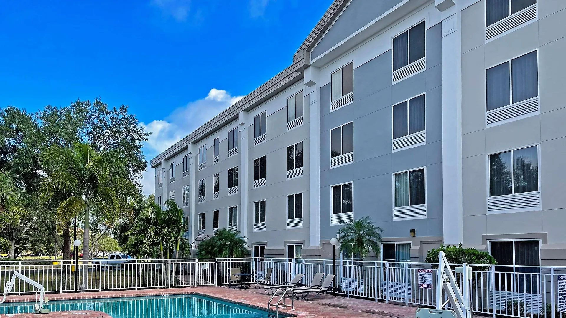 Hotel Comfort & I75 Sarasota