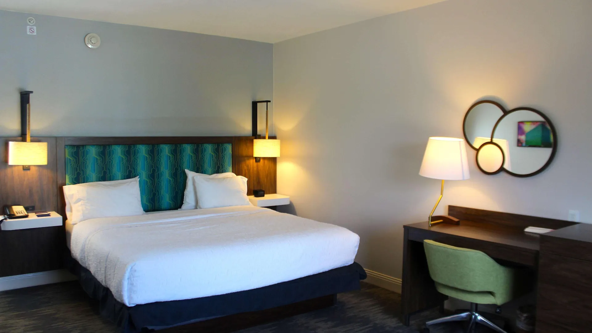 Hampton & / Bradenton - Airport Hotel