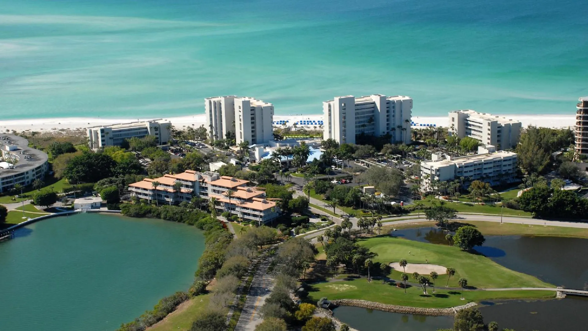 At Club 4* Longboat Key
