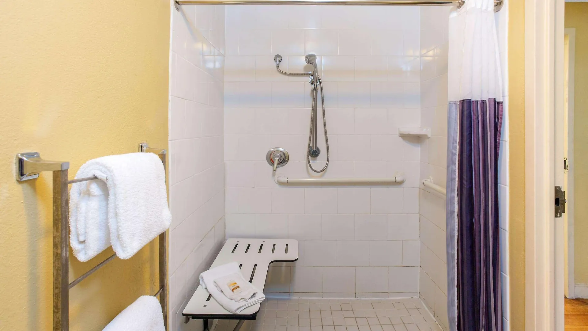 La Quinta By Wyndham Downtown Hotel