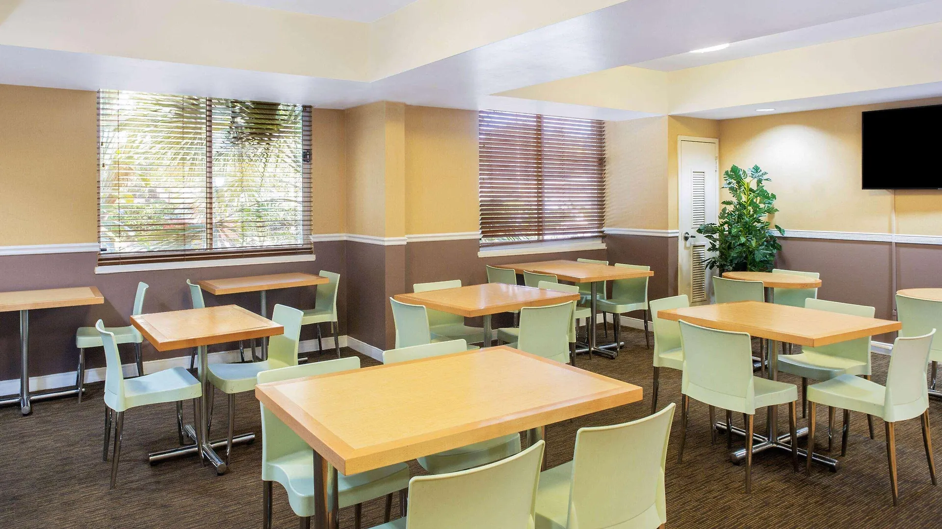 La Quinta By Wyndham Downtown 3*