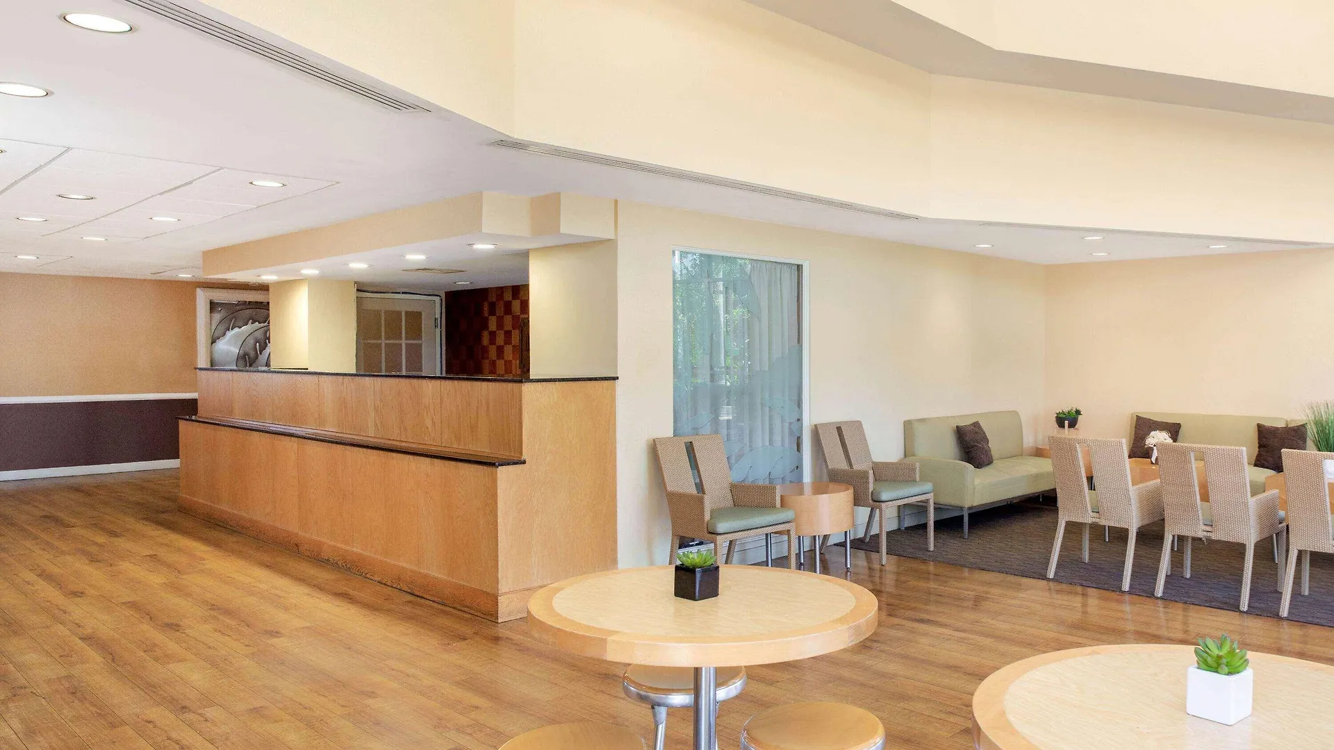 La Quinta By Wyndham Downtown 3*