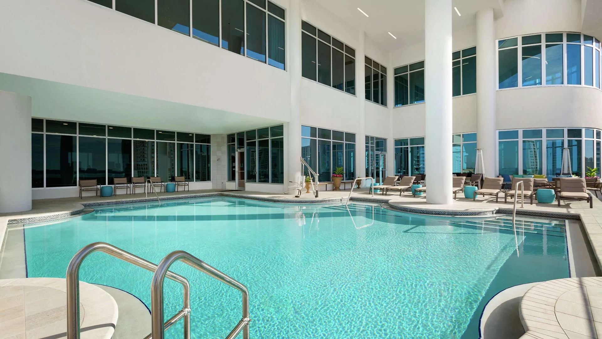 Hotel Embassy By Hilton