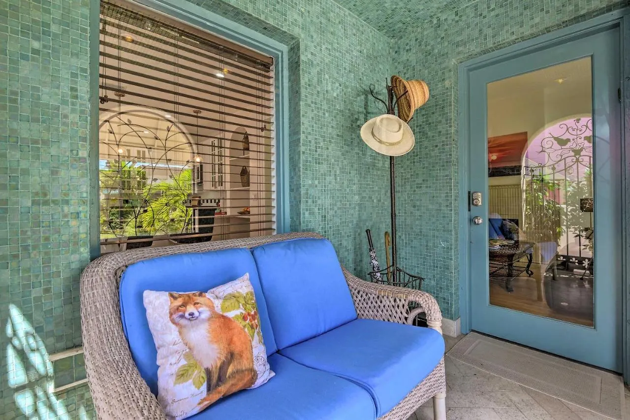 Holiday home In Historic District With Patio! Sarasota