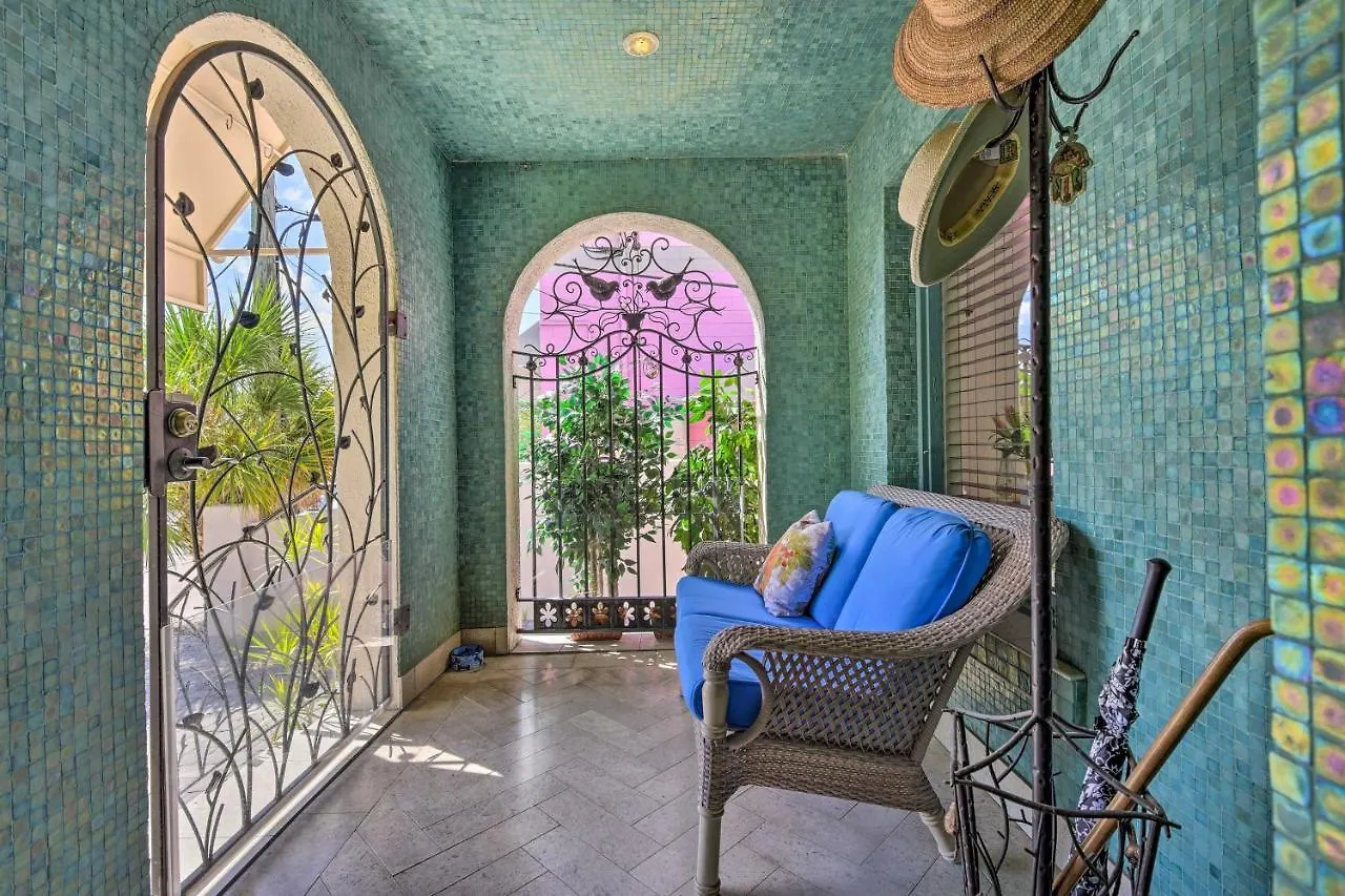 In Historic District With Patio! Holiday home *
