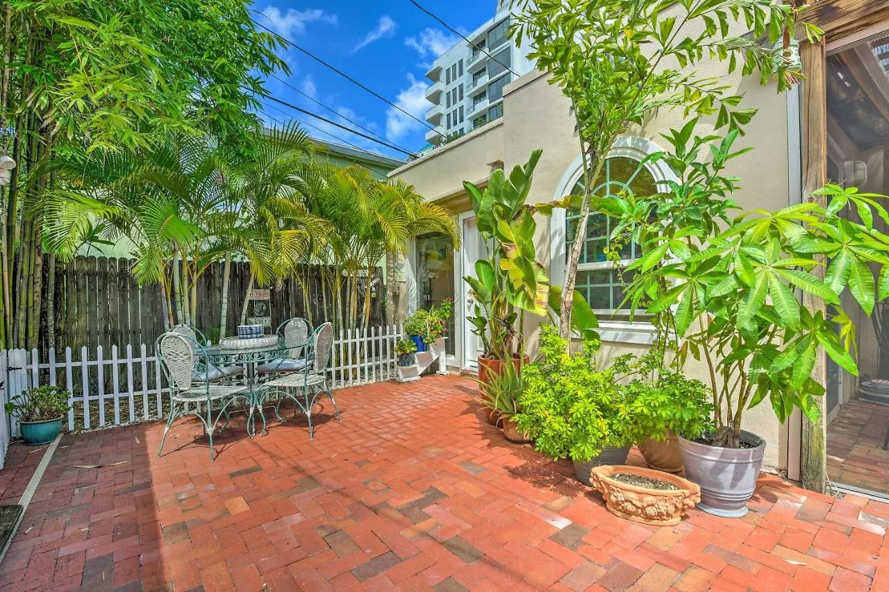 In Historic District With Patio! Holiday home *