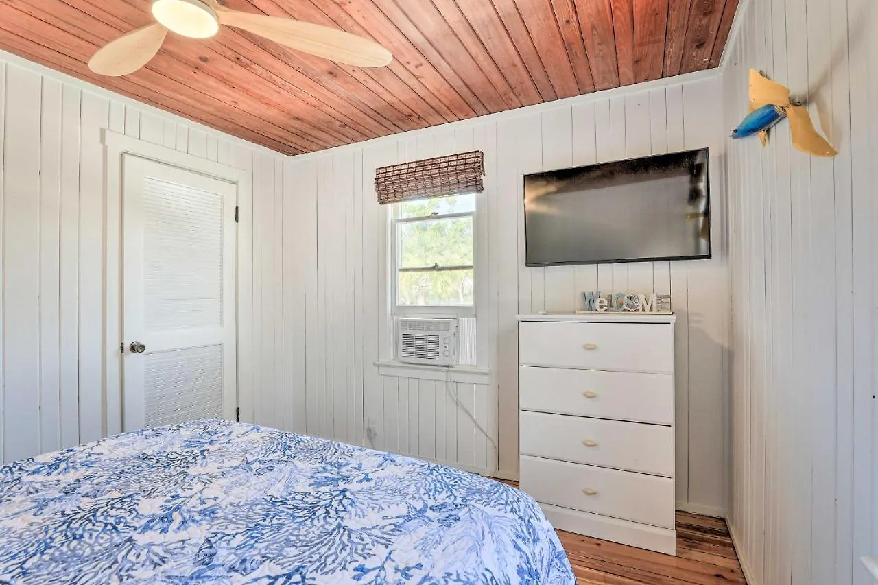 Siesta Key Village Less Than Half Mi To Beach! Holiday home Sarasota