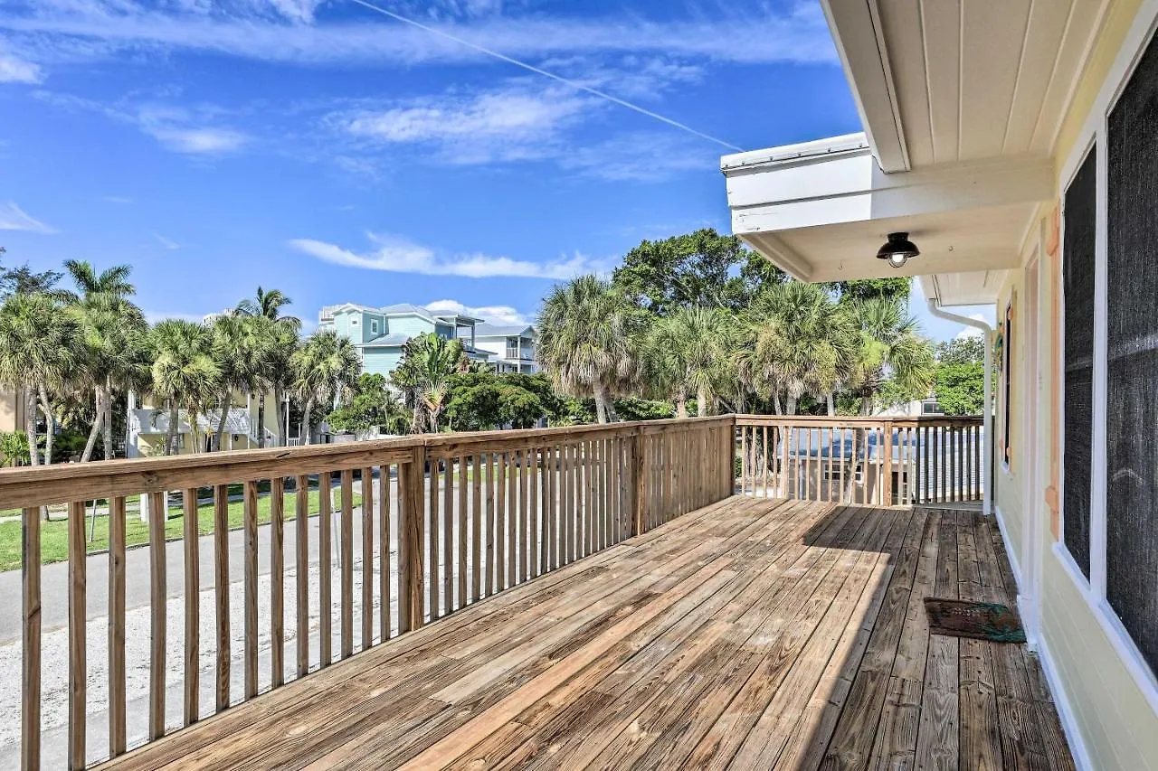Siesta Key Village Less Than Half Mi To Beach! Holiday home *