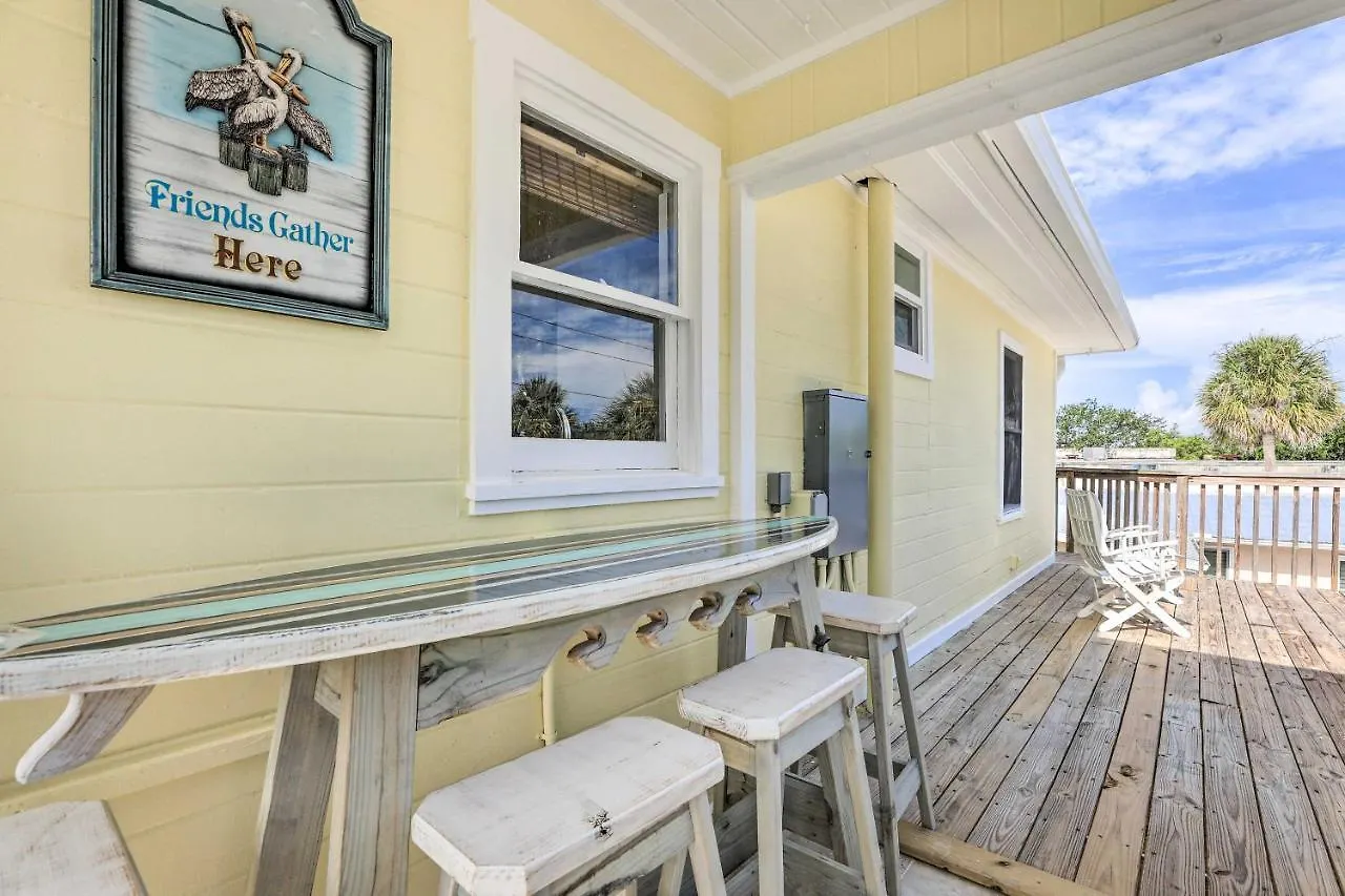 Siesta Key Village Less Than Half Mi To Beach! Holiday home Sarasota