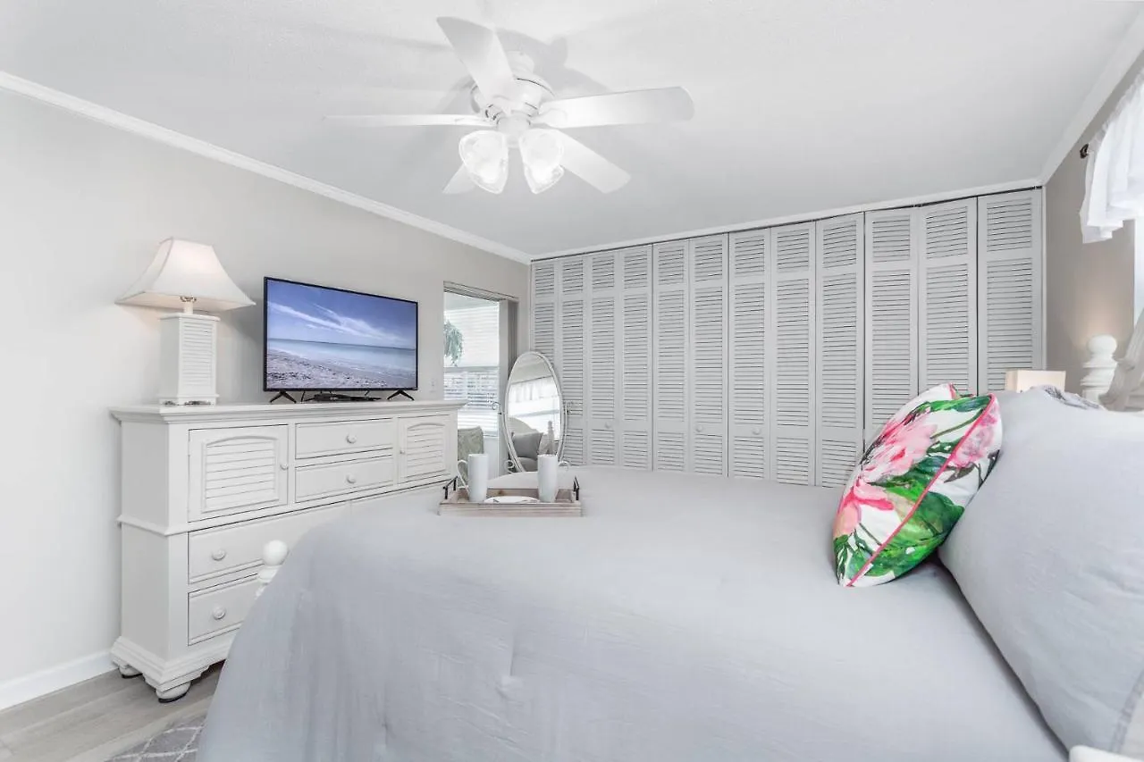Crystal Sands & Dreams Holiday home