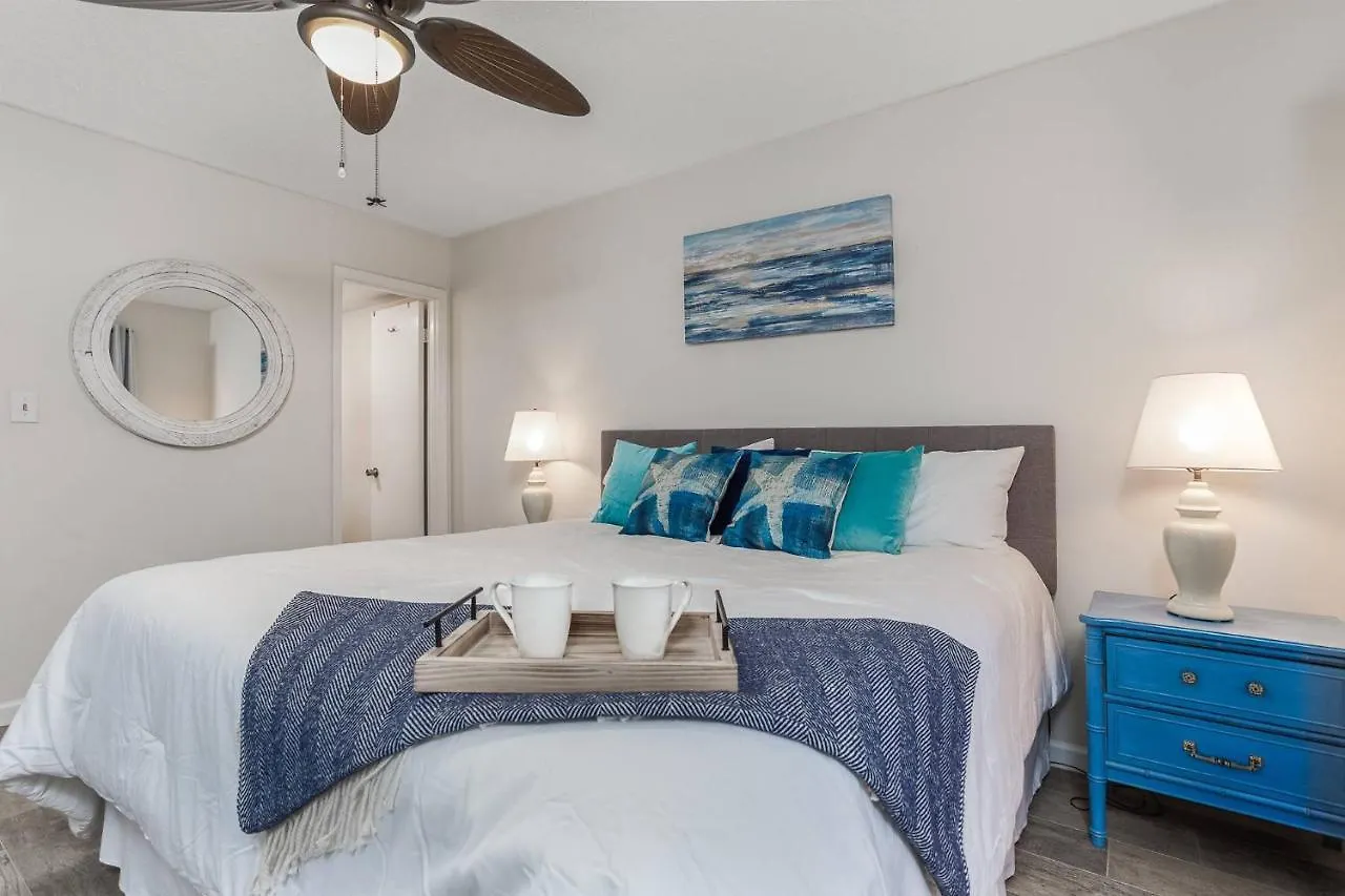 Holiday home Vista Hermosa Steps To The Heated Pool Sarasota