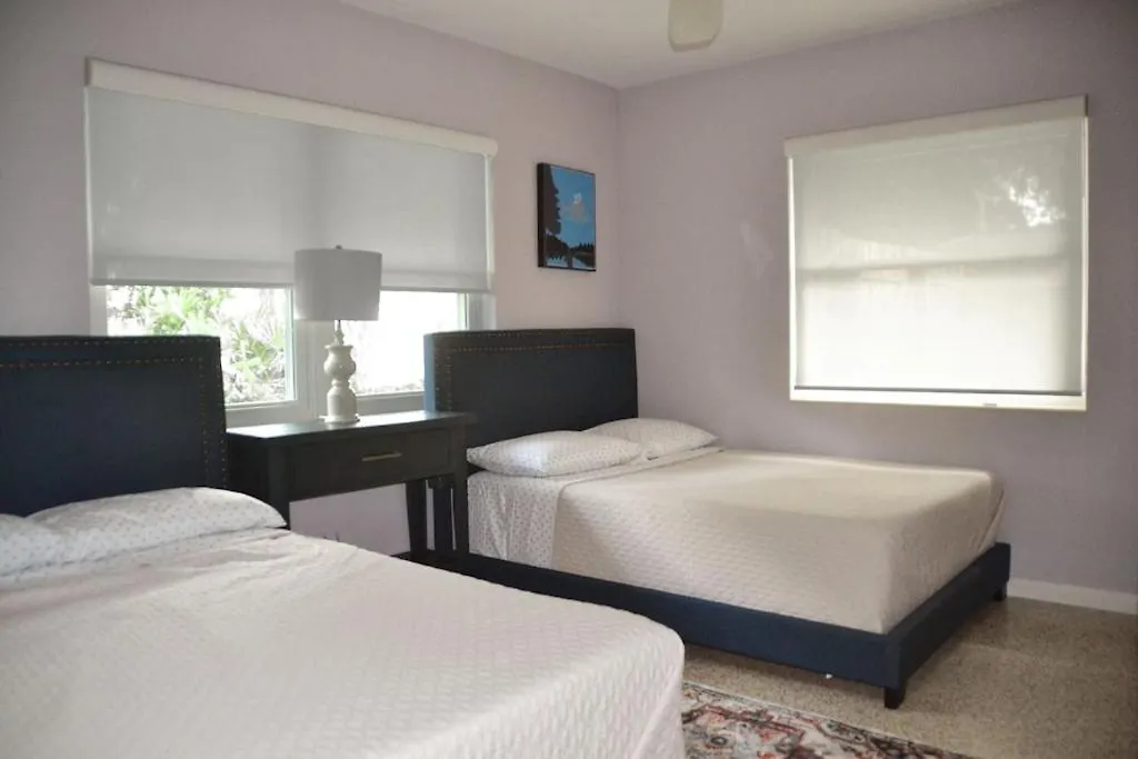 Casa de Férias Clematis House Near Arlington Park With Heated Pool *