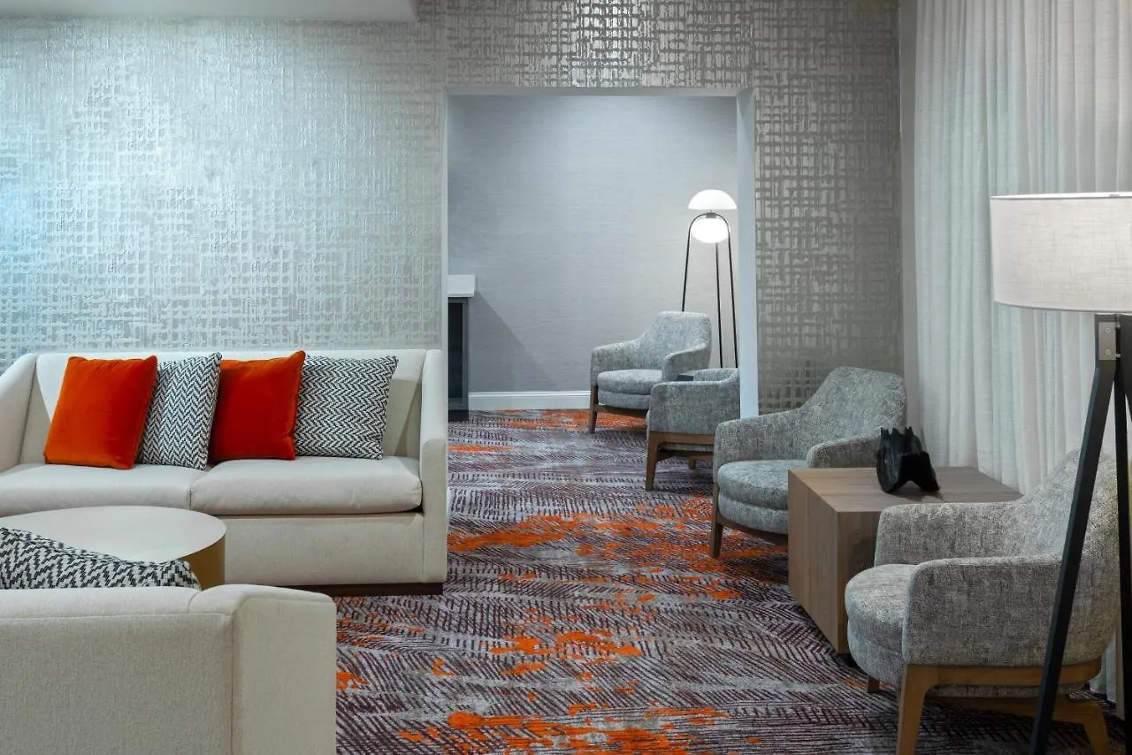 Courtyard By Marriott At Town Center