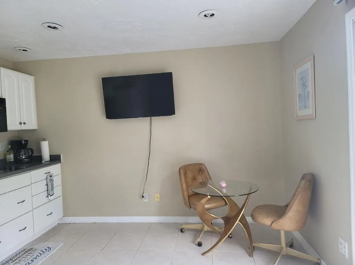 Entire 5 Mins To Siesta Key & Downtown *
