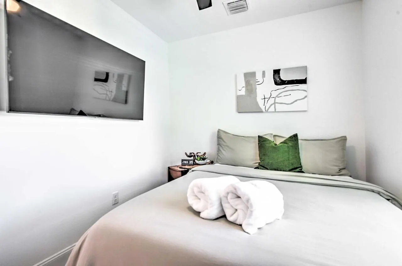Getaway Less Than 2 Mi To Downtown And Ocean! Holiday home Sarasota