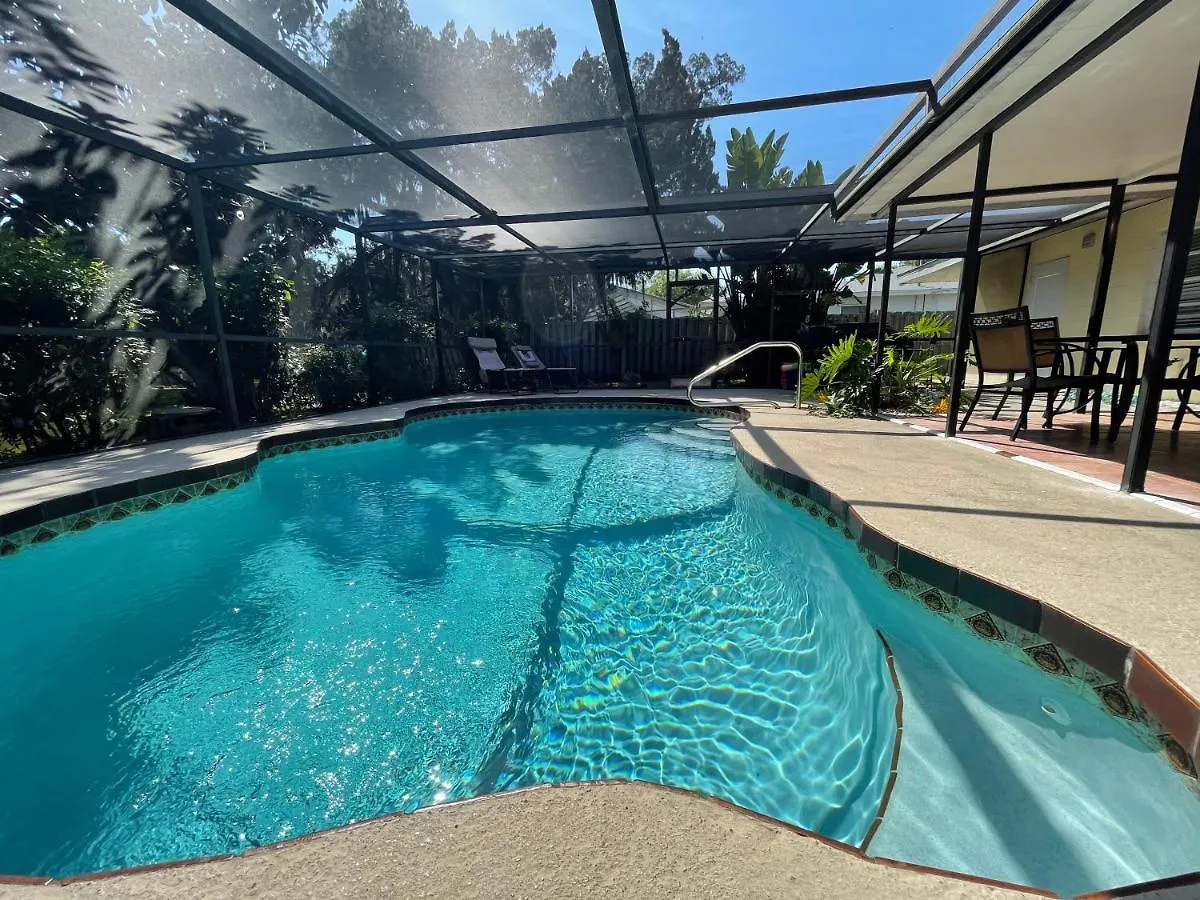 Rowena House 2bd Den 2bth Heated Pool Near Siesta Key Sarasota