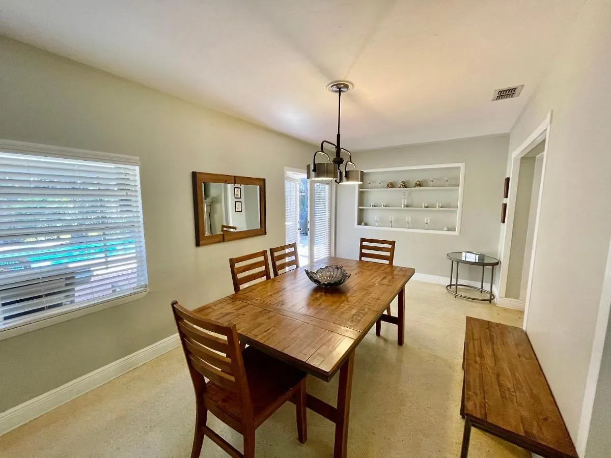 Holiday home Rowena House 2bd Den 2bth Heated Pool Near Siesta Key Sarasota