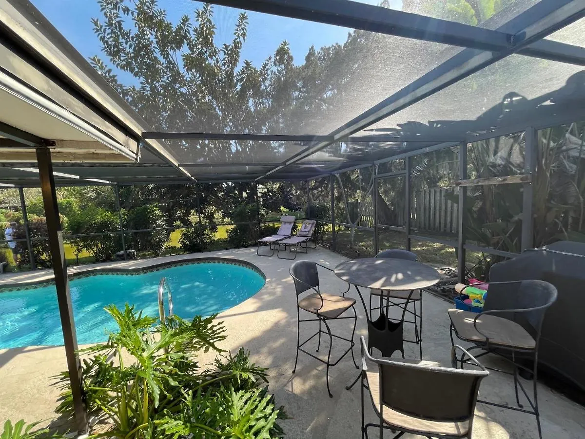 Rowena House 2bd Den 2bth Heated Pool Near Siesta Key