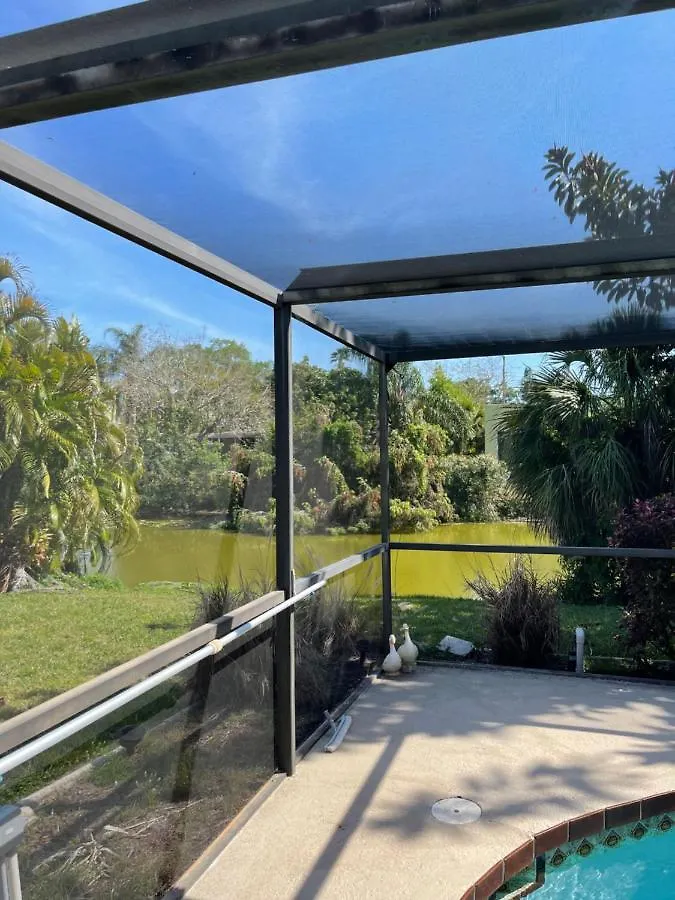 Rowena House 2bd Den 2bth Heated Pool Near Siesta Key Sarasota