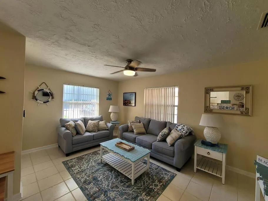 Beachy Duplex Holiday home Sarasota