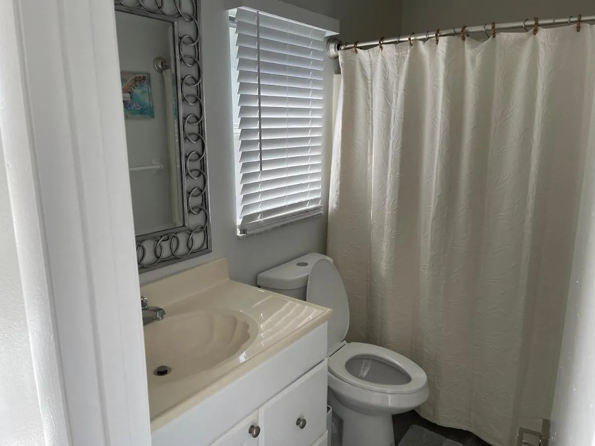 Walk To Siesta Beach, Restaurants, Shopping & More! * Sarasota