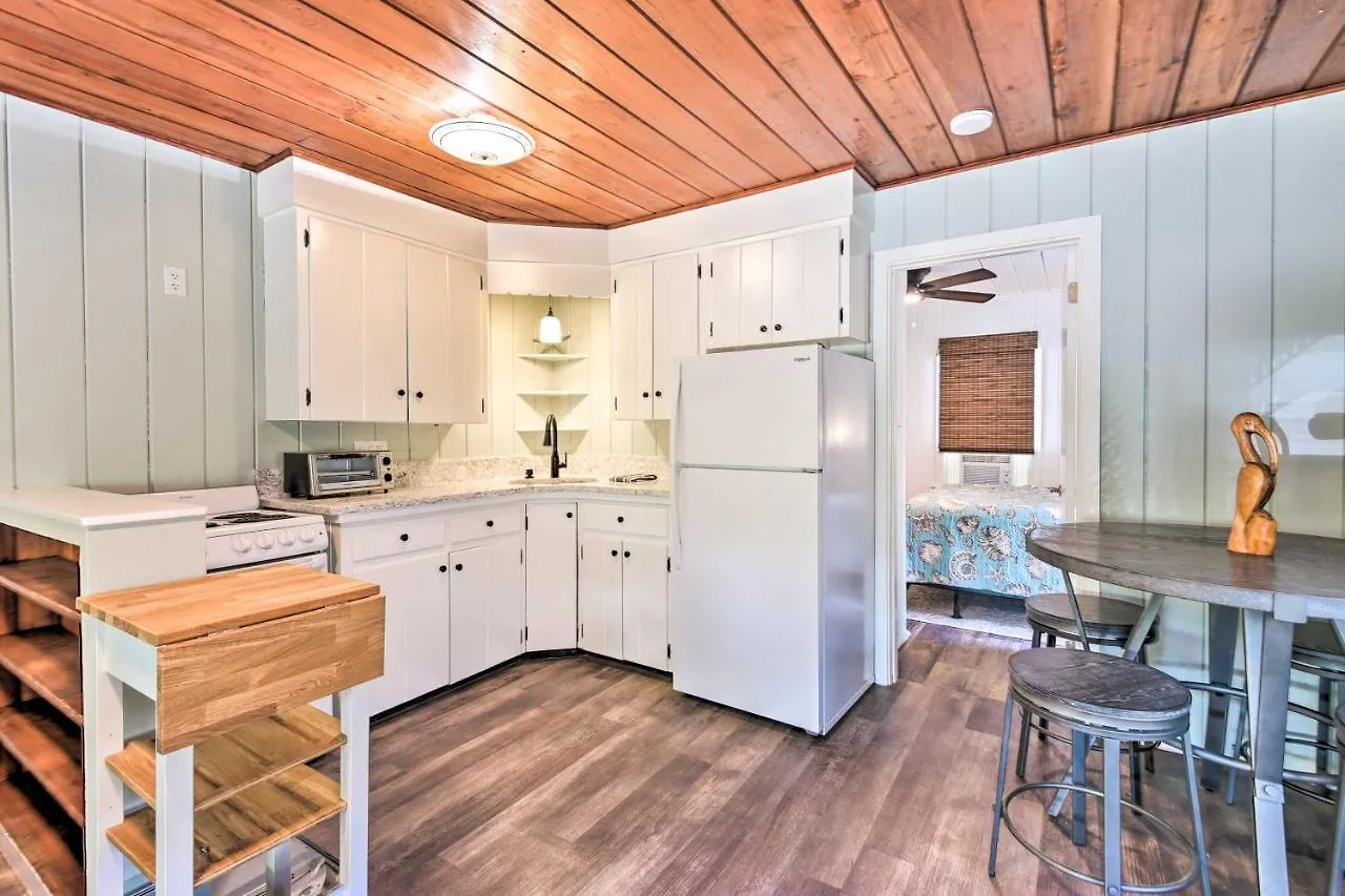 Siesta Key Couples Escape - Walk To Beaches! Holiday home