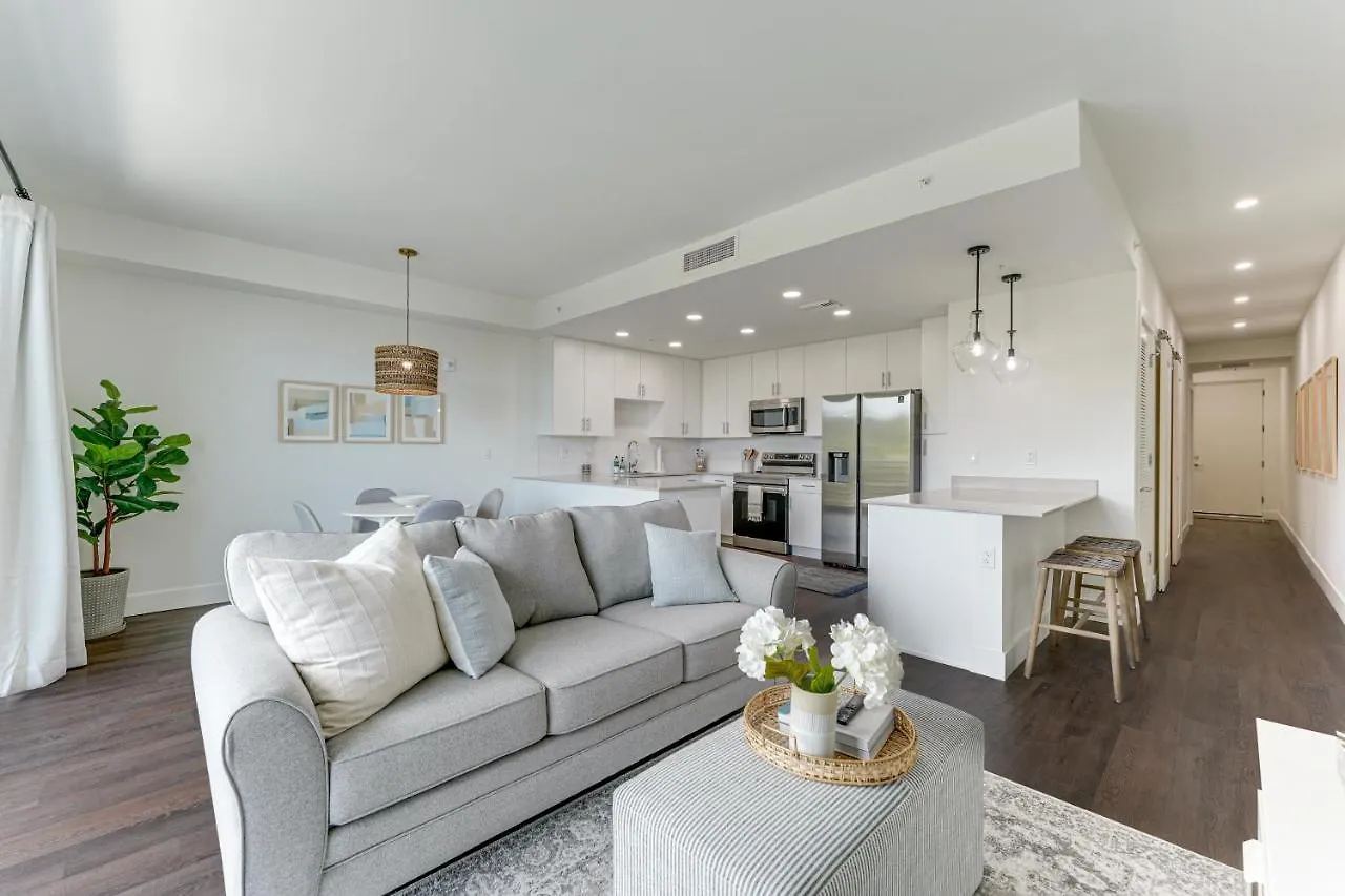Apartment All-new, Waterfront In Downtown Sarasota! Sarasota