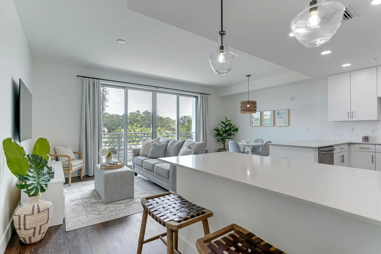All-new, Waterfront In Downtown Sarasota! Apartment Sarasota