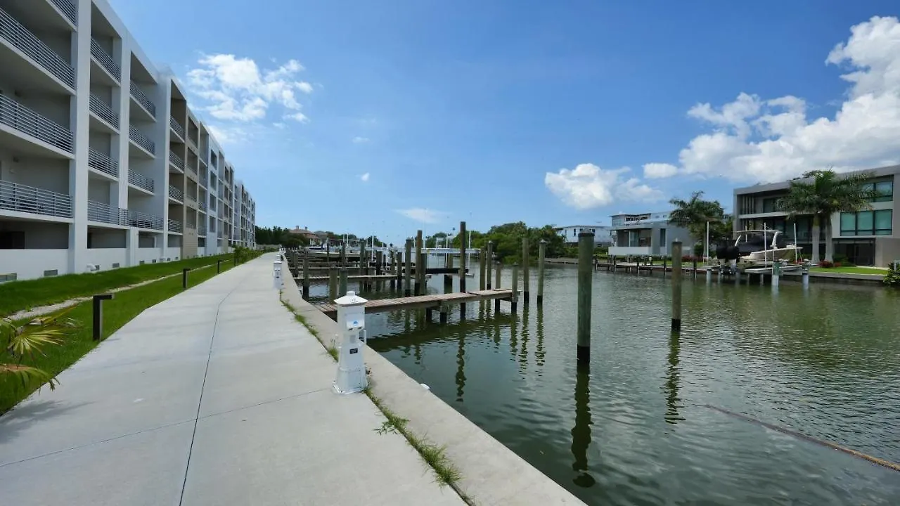 All-new, Waterfront In Downtown Sarasota! Apartment