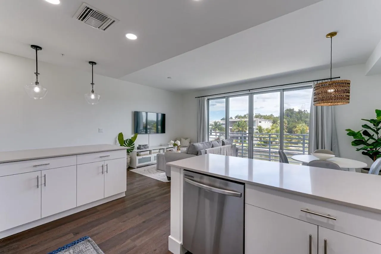 All-new, Waterfront In Downtown Sarasota! Apartment Sarasota