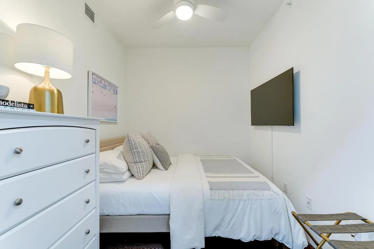 All-new, Waterfront In Downtown Sarasota! Apartment Sarasota