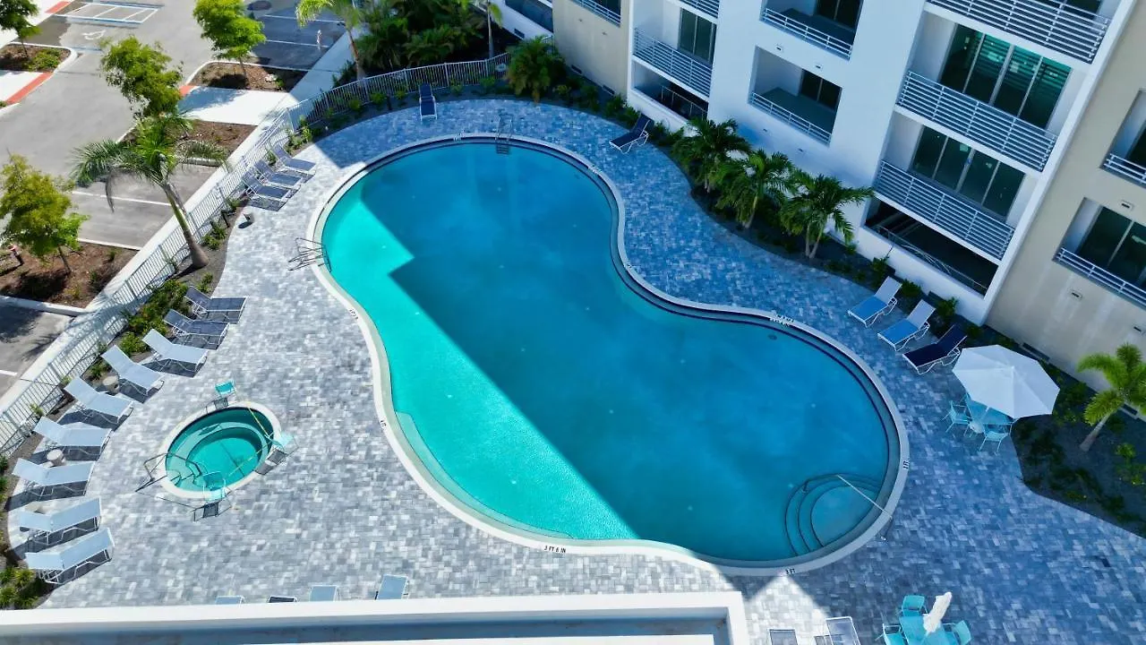 All-new, Waterfront In Downtown Sarasota! Apartment *