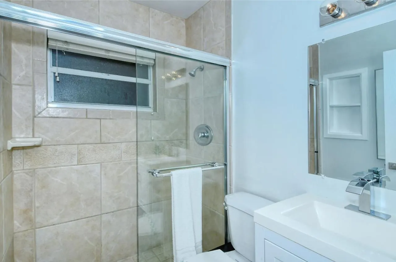 Walk To Beach, Restaurants, Shopping/hot Tub! Holiday home *