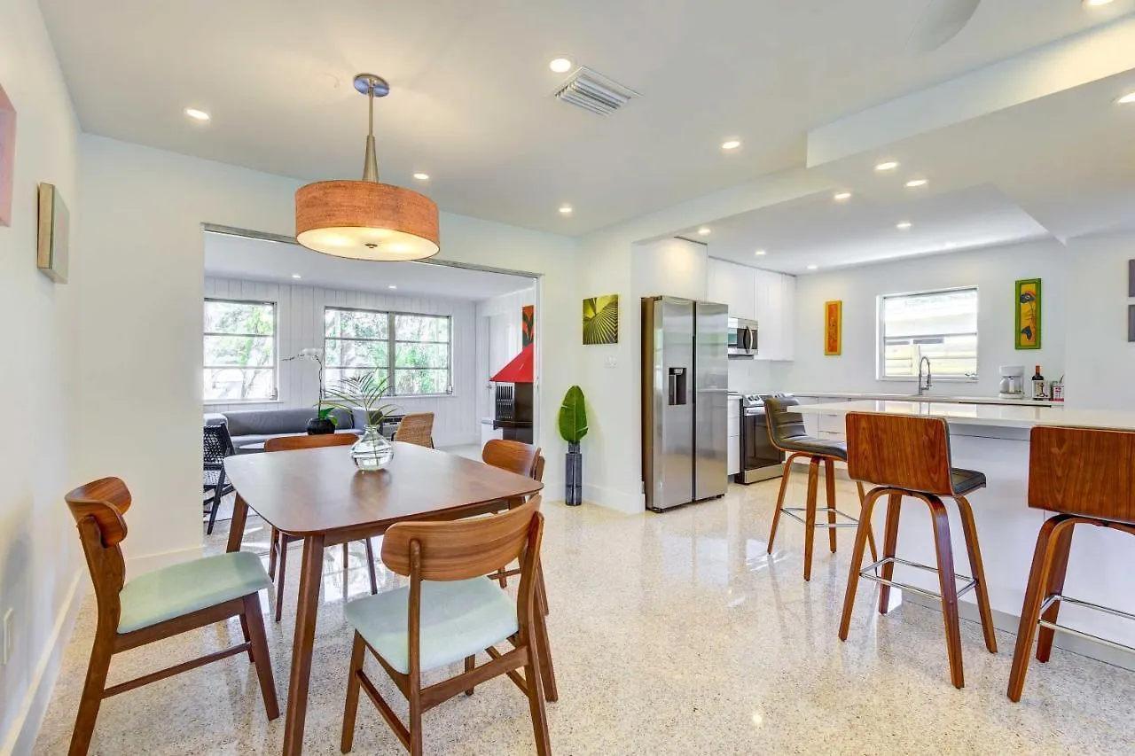 Charming Vacation Near Downtown Sarasota