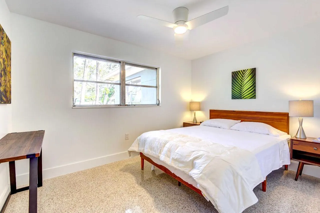 Charming Vacation Near Downtown * Sarasota