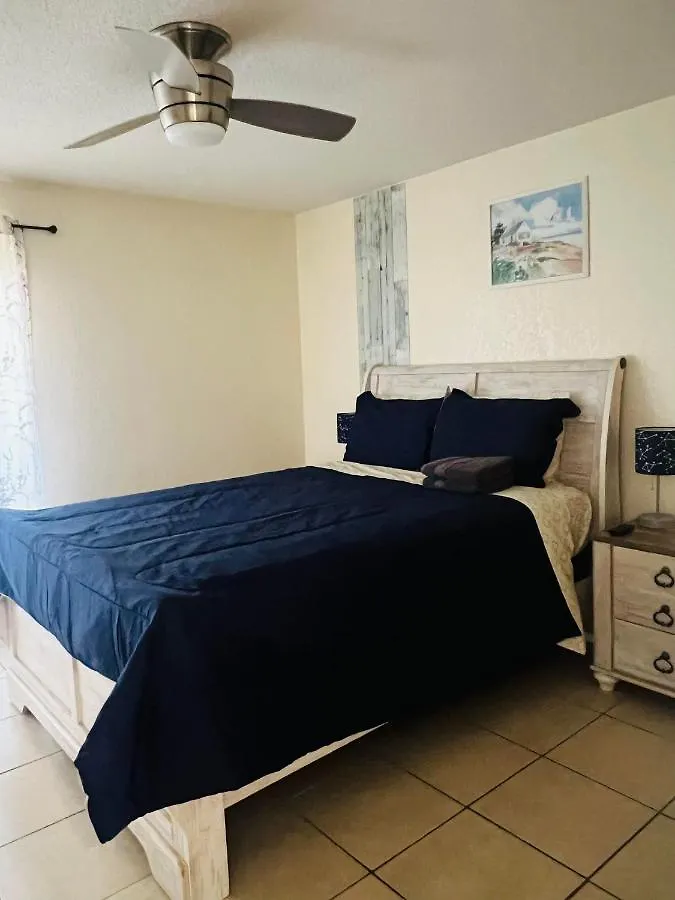 Spacious Close To Siesta *