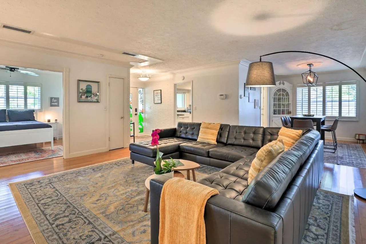 Holiday home Vacation With Pool And Game Room! *