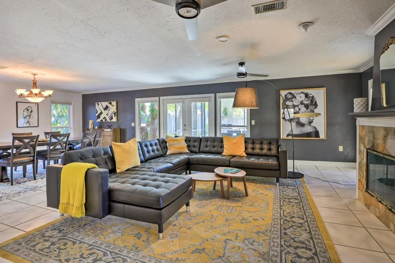 Holiday home Vacation With Pool And Game Room! Sarasota