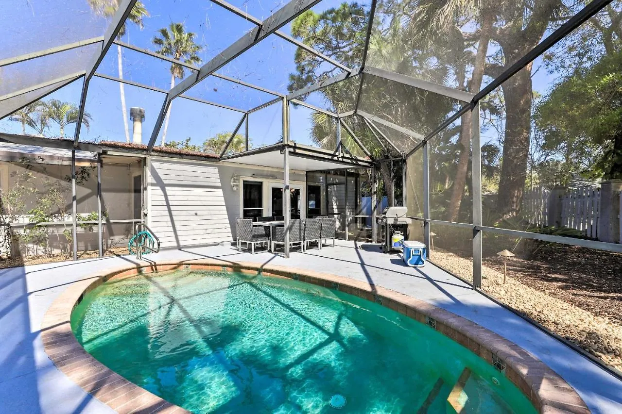 Vacation With Pool And Game Room! *