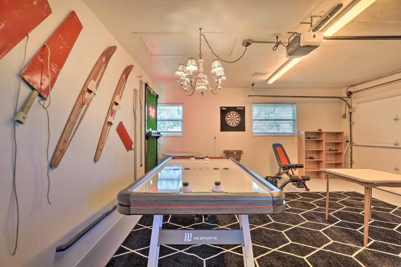 Holiday home Vacation With Pool And Game Room! *