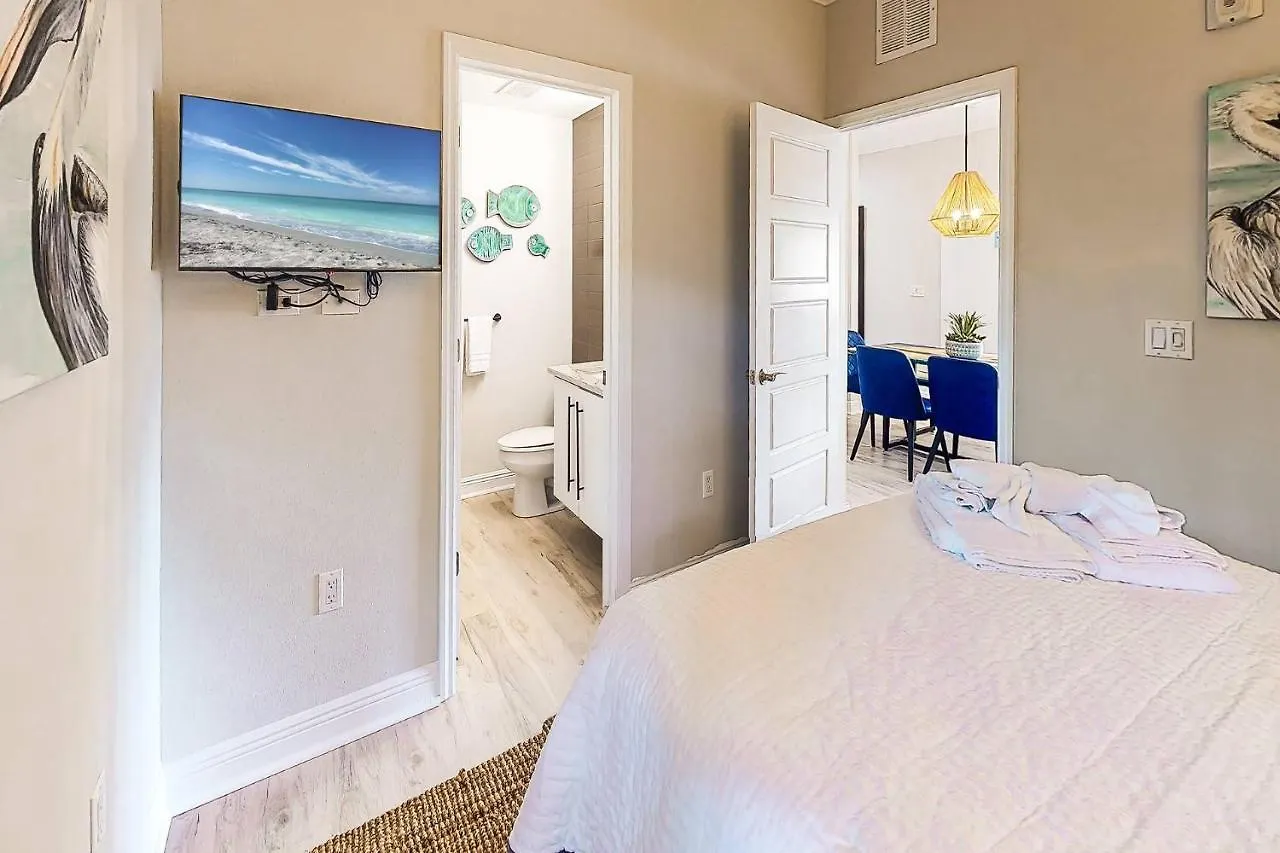 Club Modern C Building Holiday home Sarasota