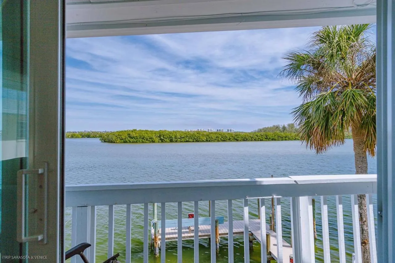 Holiday home Coastal Breeze Siesta Pelican 