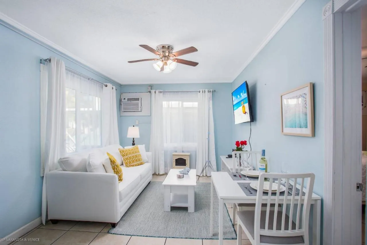 Coastal Breeze Siesta Dolphin 