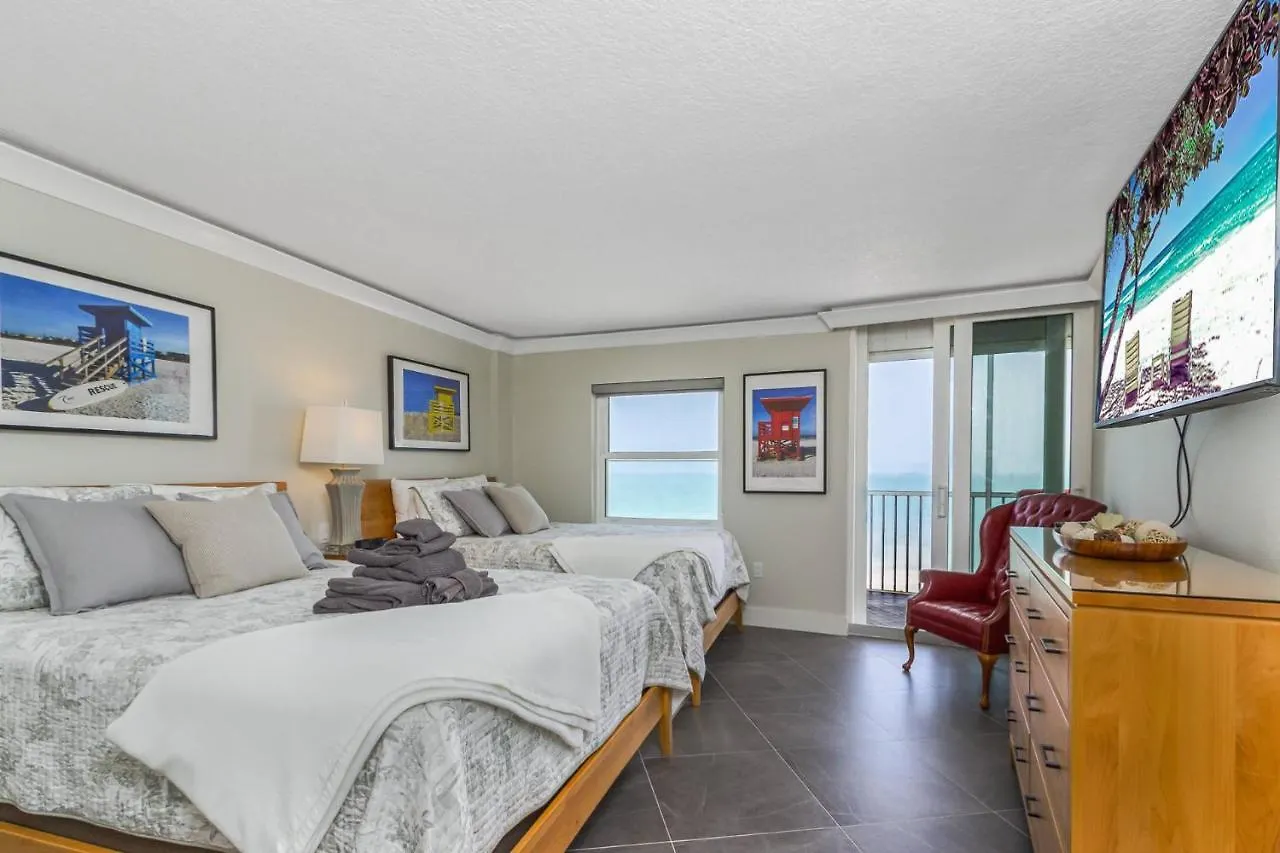 Crystal Sands Elegance Holiday home *