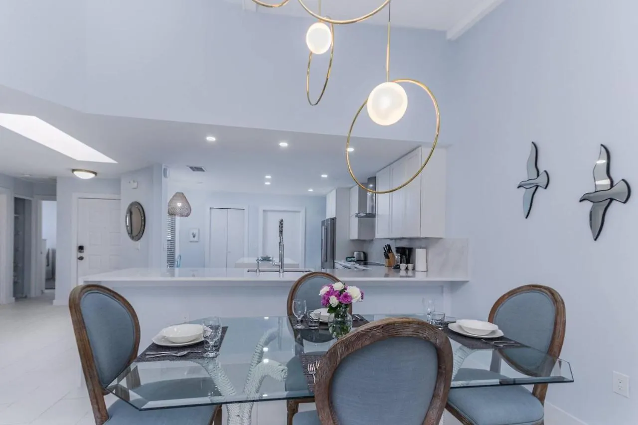 Yellow Pine Duplex Close To Pool & Tennis Sarasota
