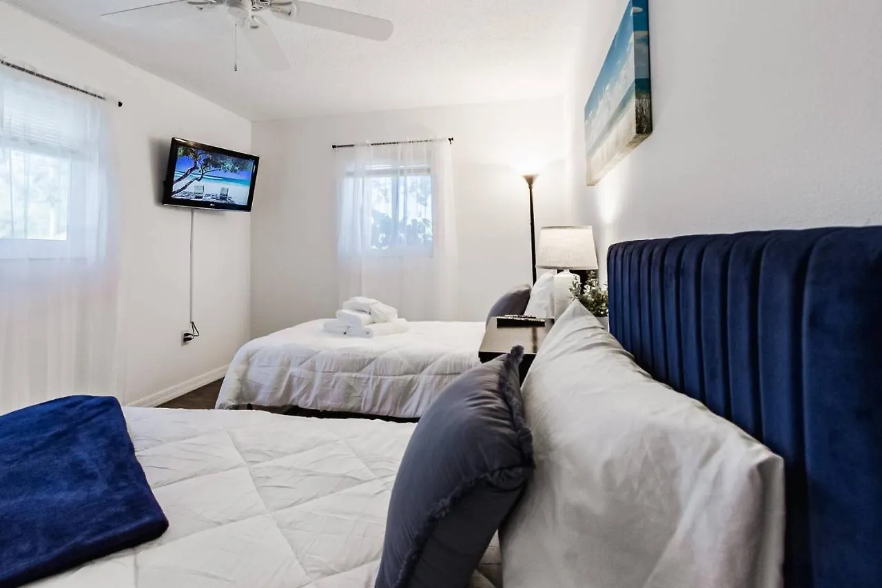 Quaint In A South Neighborhood Holiday home