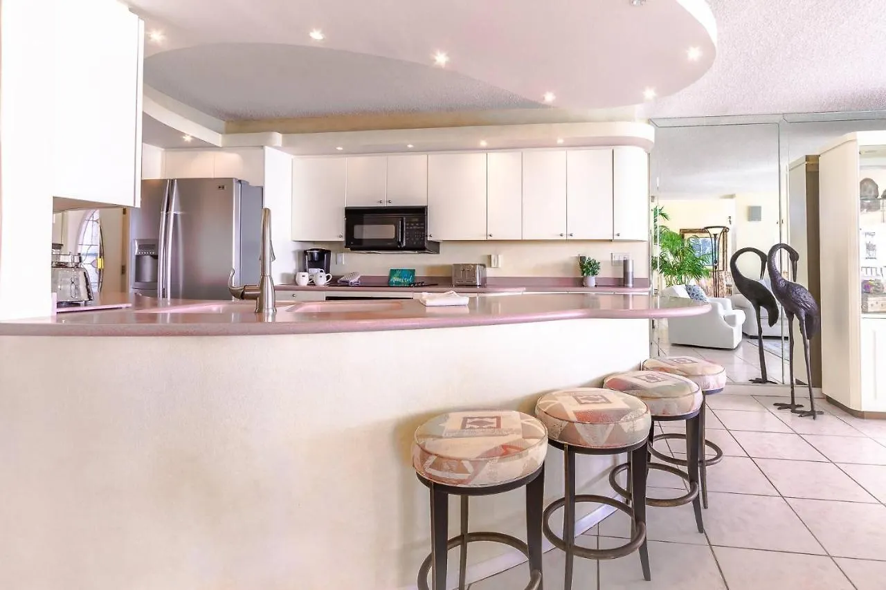 Siesta Breakers Penthouse On The Holiday home